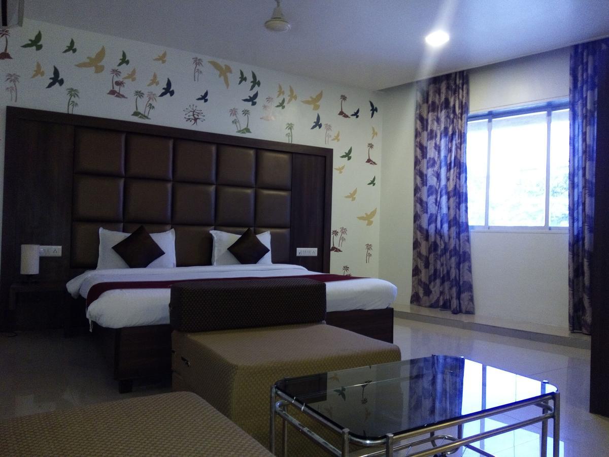 Hotel Veer Residency Panvel Exterior foto