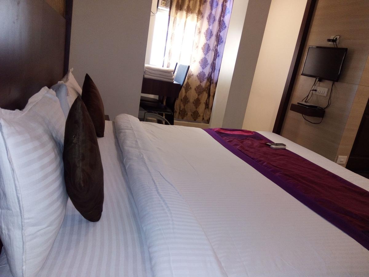 Hotel Veer Residency Panvel Exterior foto