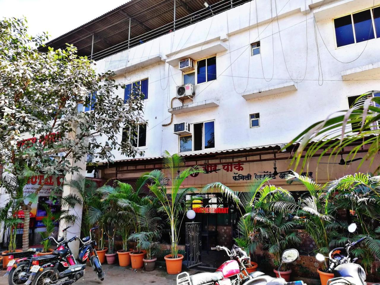 Hotel Veer Residency Panvel Exterior foto